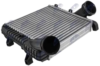 Intercooler, chladič plnicího vzduchu pravá strana AUDI Q7 (06-15) 3.0 TDI, TOUAREG (06-18) 3.0 TDI, CAYENNE (09-) 3.0