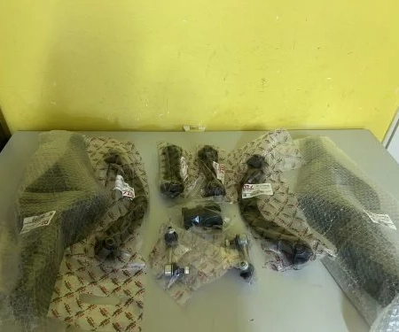 Velká sada ramen zadní náprava MITSUBISHI OUTLANDER 06-, LANCER 07-, CITROEN C-CROSSER 07-, PEUGEOT 4007