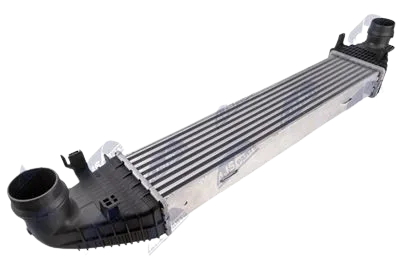 Intercooler, chladič plnicího vzduchu MERCEDES-BENZ C (W204) 09-14, E (W212) 09-16 DIESEL